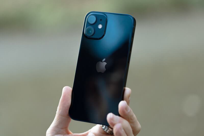 iPhone12