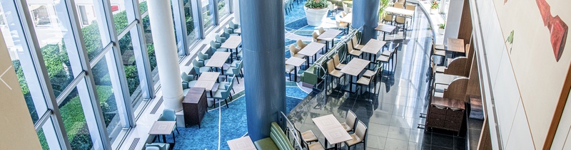 ラウンジ「エスタシオン-カフェ」